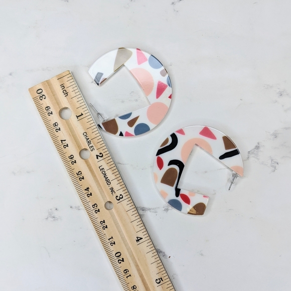 Lightweight Colorful Earring Collection - Picture 3 of 4